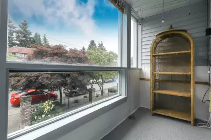 Mudroom Photo of 206 1473 Blackwood Street, White Rock, BC