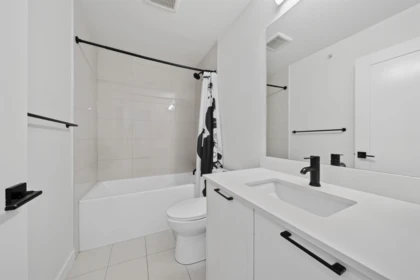 Entry Foyer Photo of 82 20150 81 Avenue, Langley, BC