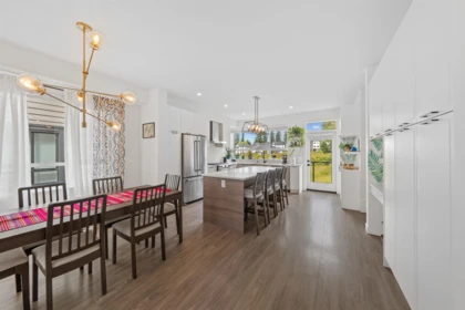 Kitchen Island Photo of 82 20150 81 Avenue, Langley, BC