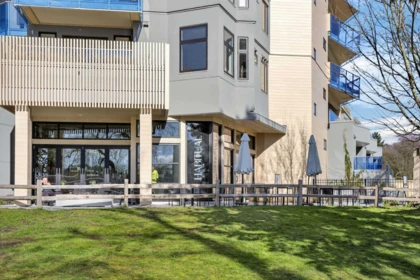 Fitness Center Photo Near 404 33160 Plaxton Crescent, Abbotsford, BC