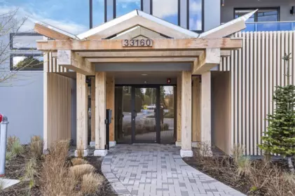 Hot Tub / Spa Photo of 404 33160 Plaxton Crescent, Abbotsford, BC