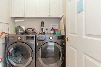 Laundry Room Photo of 7 13911 16 Avenue, Surrey, BC