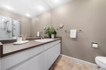 Mudroom Photo of 826 Frederick Road, North Vancouver, BC