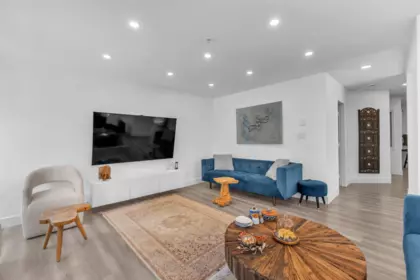 8 2425 Edgemont Boulevard, North Vancouver, BC, North Vancouver — Townhouse for sale