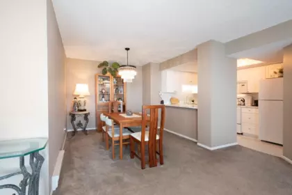 Kitchen Island Photo of 804 739 Princess Street, New Westminster, BC