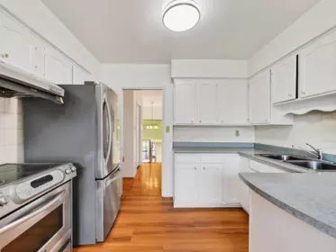 Kitchen Island Photo of 6031 Alta Court, Richmond, BC
