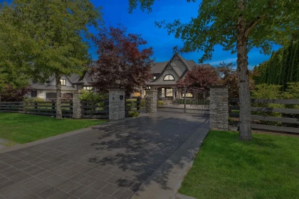 262 198 Street, Langley, BC, Langley — Single Family Residence for sale