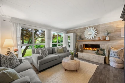 Basement Recreation Room Photo of 17459 61b Avenue, Surrey, BC
