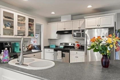 Kitchen Photo of 5635 Viewpoint Place, Chilliwack, BC
