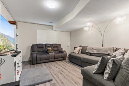 Mudroom Photo of 5635 Viewpoint Place, Chilliwack, BC