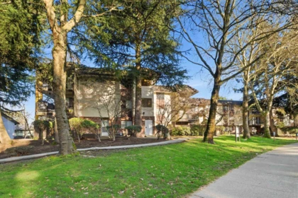 211 7426 138 Street, Surrey, BC, Surrey — Apartment/Condo for sale