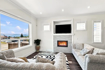 Kitchen Photo of 32594 Peardonville Road, Abbotsford, BC