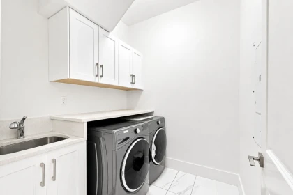 Walk-In Closet Photo of 32594 Peardonville Road, Abbotsford, BC