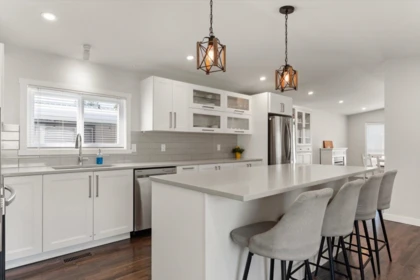 Kitchen Island Photo of 86 45640 Watson Road, Chilliwack, BC