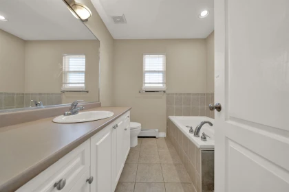 Basement Recreation Room Photo of 16773 63 Avenue, Surrey, BC