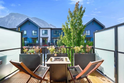 1379 Marinaside Place, Squamish, BC, Squamish — Townhouse for sale