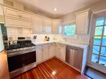 Breakfast Nook Photo of 680 Thompson Avenue, Coquitlam, BC