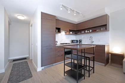2606 570 Emerson Street, Coquitlam, BC, Coquitlam — Apartment/Condo for sale