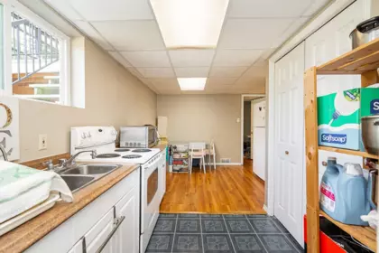 Mudroom Photo of 6250 171 Street, Surrey, BC