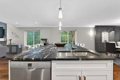 Breakfast Nook Photo of 16748 109 Avenue, Surrey, BC