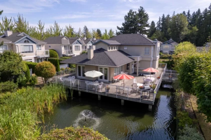 Swimming Pool Photo of 130 14154 103 Avenue, Surrey, BC