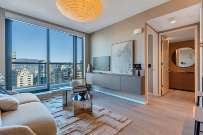 2204 1482 Robson Street, Vancouver, BC, Vancouver — Apartment/Condo for sale