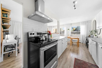 Primary Bedroom Photo of 202 1610 Chesterfield Avenue, North Vancouver, BC