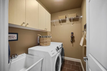 Guest Bathroom Photo of 19375 73 Avenue, Surrey, BC