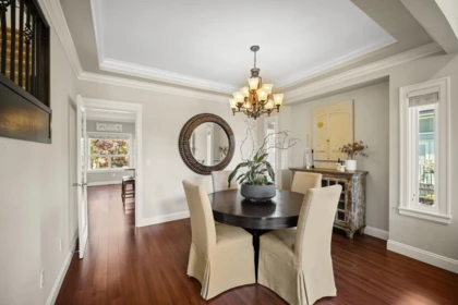 Kitchen Island Photo of 19375 73 Avenue, Surrey, BC