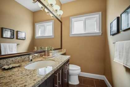 Powder Room Photo of 19375 73 Avenue, Surrey, BC