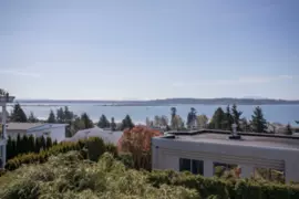 15662 Semiahmoo Avenue, White Rock, BC