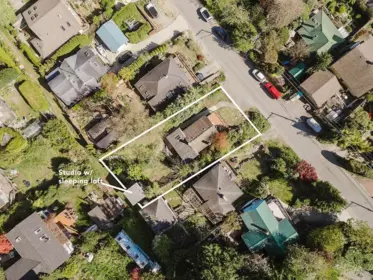 462 Central Avenue, Gibsons, BC, Gibsons — Single Family Residence for sale