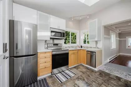 Pantry Photo of 462 Central Avenue, Gibsons, BC
