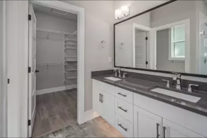 Hallway Photo of 97 46213 Hakweles Road, Chilliwack, BC