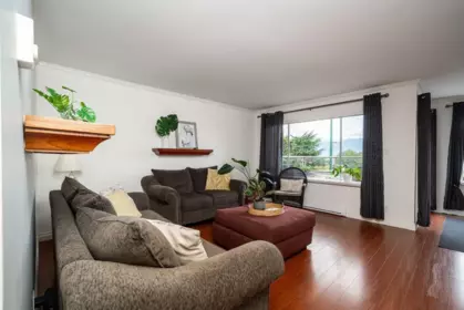 Dining Area Photo of 104 2412 Alder Street, Vancouver, BC