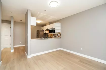 Powder Room Photo of 211 8068 120a Street, Surrey, BC