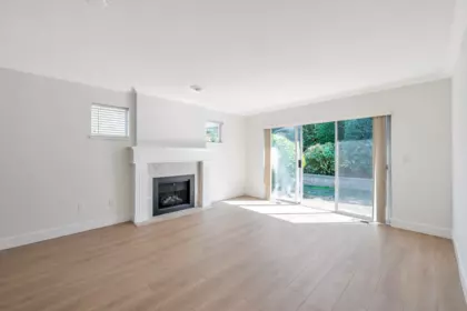 Kitchen Photo of 31 8889 212 Street, Langley, BC