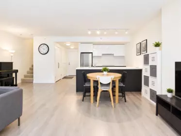 6335 Silver Avenue, Burnaby, BC, Burnaby — Apartment/Condo for sale