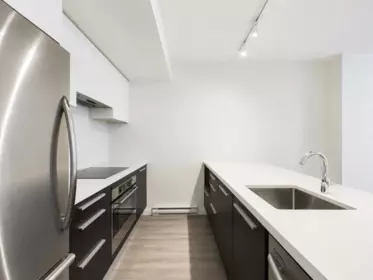 Kitchen Island Photo of 6335 Silver Avenue, Burnaby, BC