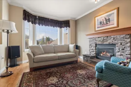 Dining Area Photo of 46517 Armstrong Place, Chilliwack, BC