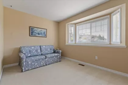 Entry Foyer Photo of 46517 Armstrong Place, Chilliwack, BC