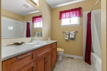 Hallway Photo of 46517 Armstrong Place, Chilliwack, BC