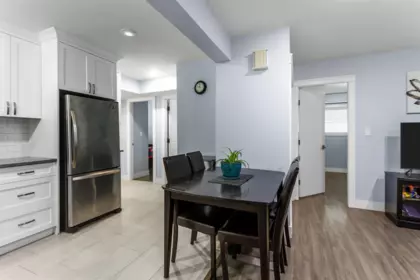 Hallway Photo of 3546 Flint Street, Port Coquitlam, BC