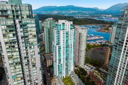 1702 1238 Melville Street, Vancouver, BC, Vancouver — Apartment/Condo for sale