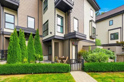 Exterior Rear Photo of 226 E 8th Street, North Vancouver, BC
