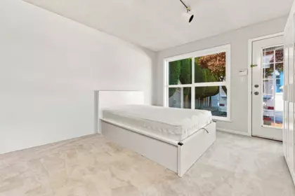 Breakfast Nook Photo of 1039 W 29th Avenue, Vancouver, BC