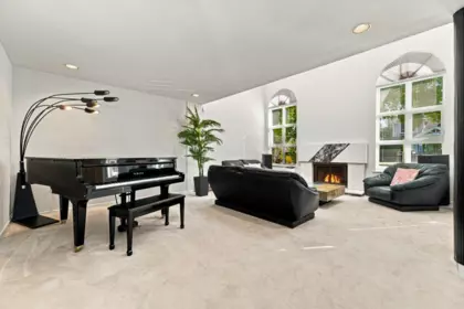Dining Area Photo of 1039 W 29th Avenue, Vancouver, BC