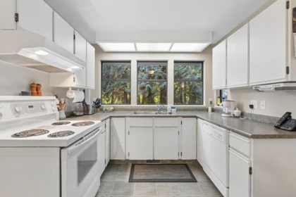 Pantry Photo of 2102 Kirkstone Place, North Vancouver, BC