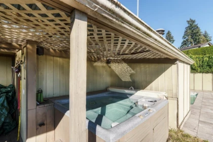Hot Tub / Spa Photo of 5575 Fairlight Crescent, Delta, BC