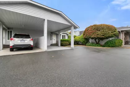 Exterior Rear Photo of 28 2989 Trafalgar Street, Abbotsford, BC